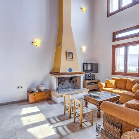 Villa Sea Front Stone Near Monemvasia